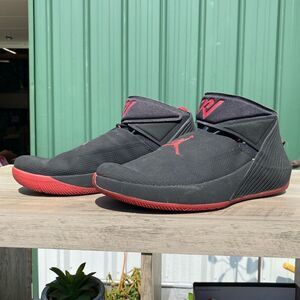 Jordan’s sized 14